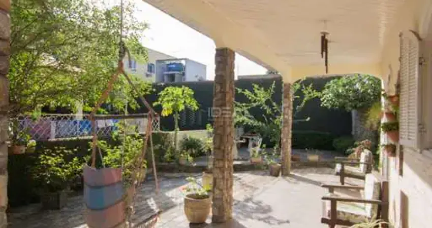 Casa com 4 quartos à venda na Rua Aurélio Francisco Gomes, 115, Parque Flamboyant, Campos dos Goytacazes