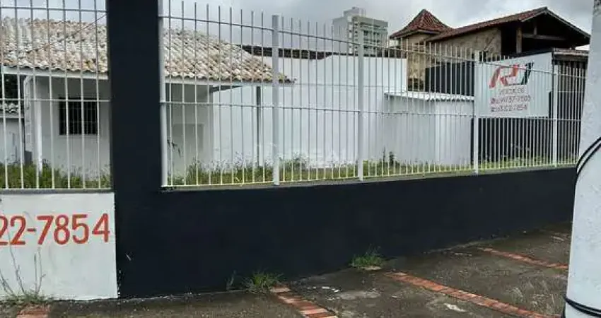 Terreno à venda na Avenida Sen. Tarcisio Miranda, 174, Parque Flamboyant, Campos dos Goytacazes