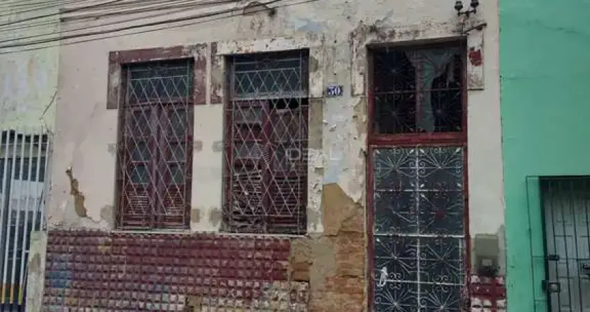 Oportunidade: casa central em campos para comércio - preço incomparável!