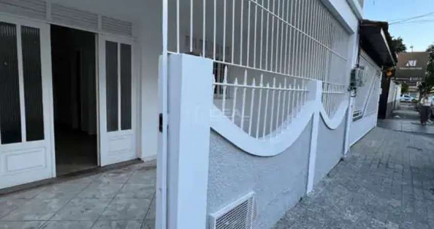 Casa com 3 quartos à venda na Rua Heitor Silva, 41, Centro, Campos dos Goytacazes