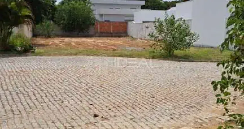 Terreno à venda na Avenida Pres. Vargas, 400, Parque Pecuária, Campos dos Goytacazes