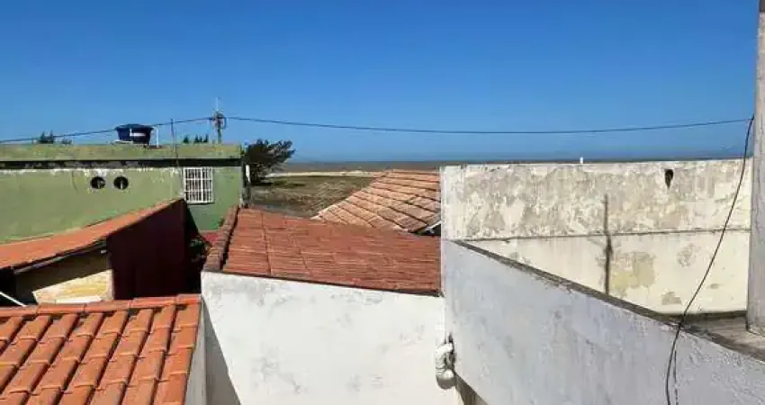 Casa com 2 quartos à venda na Rua São Pedro, 358, Grussaí, São João da Barra