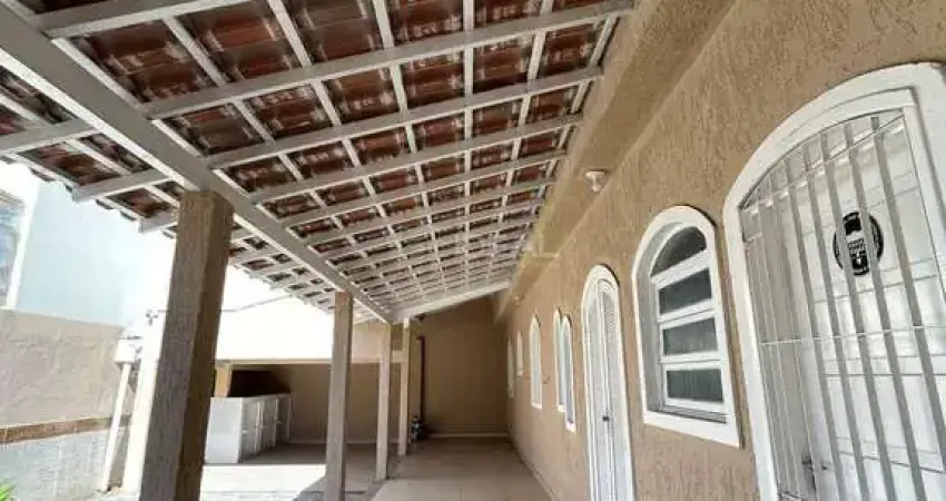 Casa com 2 quartos à venda na Rua Monsenhor Aquiles, 41, Parque Jóquei Club, Campos dos Goytacazes