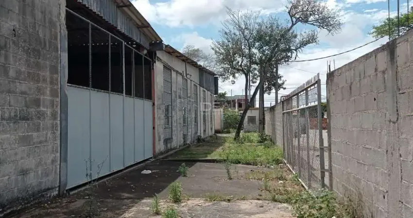 Casa comercial para alugar na Rua Capitão Víctor Cláudio, Donana, Campos dos Goytacazes