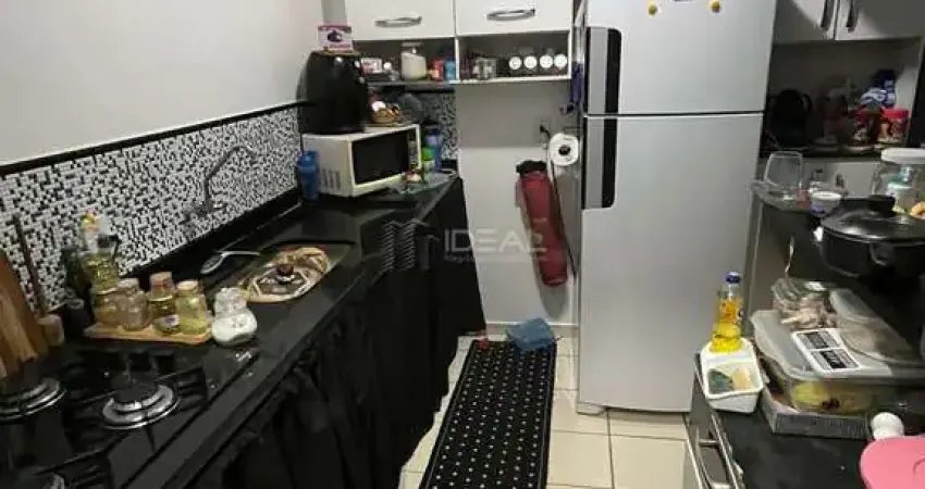 Casa dos sonhos à venda: conforto e lazer em condomínio completo!