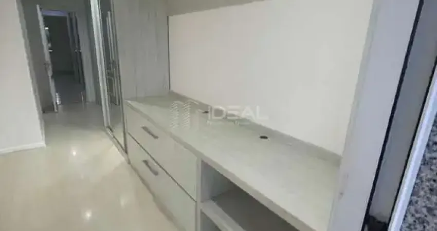 Apartamento com 4 quartos para alugar na Rua Câmara Júnior, 50, Centro, Campos dos Goytacazes