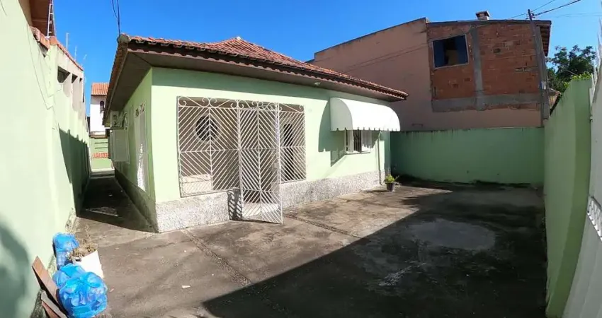 Casa com 2 quartos para alugar na Rua Pastor João Barreto, 43, Parque Corrientes, Campos dos Goytacazes