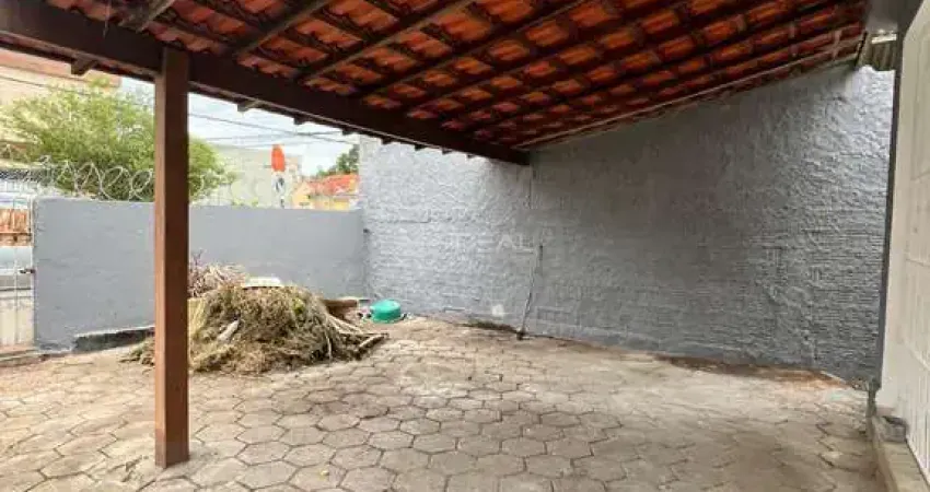 Casa com 3 quartos para alugar na Rua Silva Pinto, Parque Turf Club, Campos dos Goytacazes