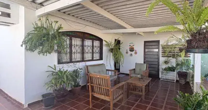 Casa com 3 quartos à venda na Rua Abraão Elias, 251, Parque Residencial Maria Aparecida Pedrossian, Campo Grande