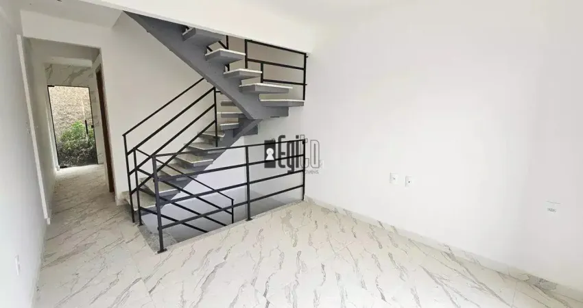 Casa duplex pronta para morar no fontesville ii! se você busca conforto, praticidade e um lugar especial para chamar de lar, essa casa no fontesville ii é a escolha ideal. são 2 quartos, sendo 1 com