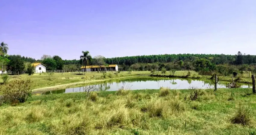 Fazenda com 1 sala à venda na Zona Rural, Angatuba 