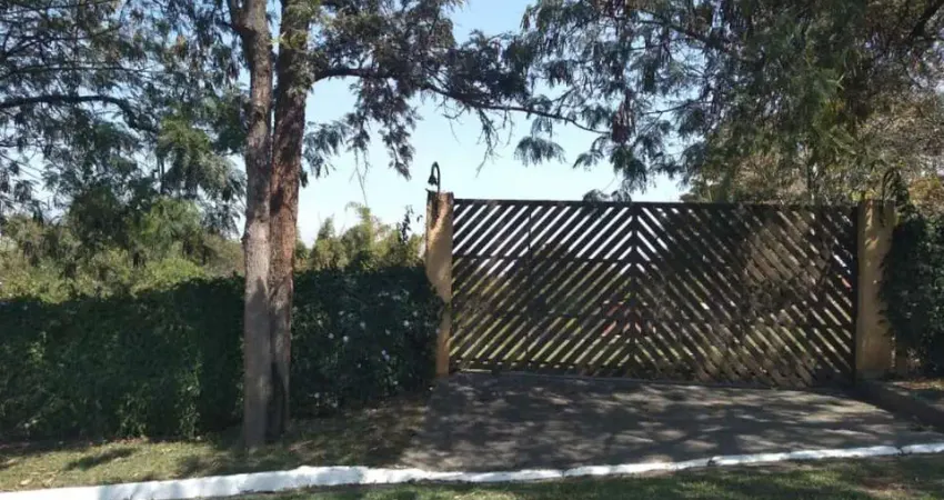 Terreno plano com 2.617,00m² a venda no condomínio piccolo paese em salto/sp