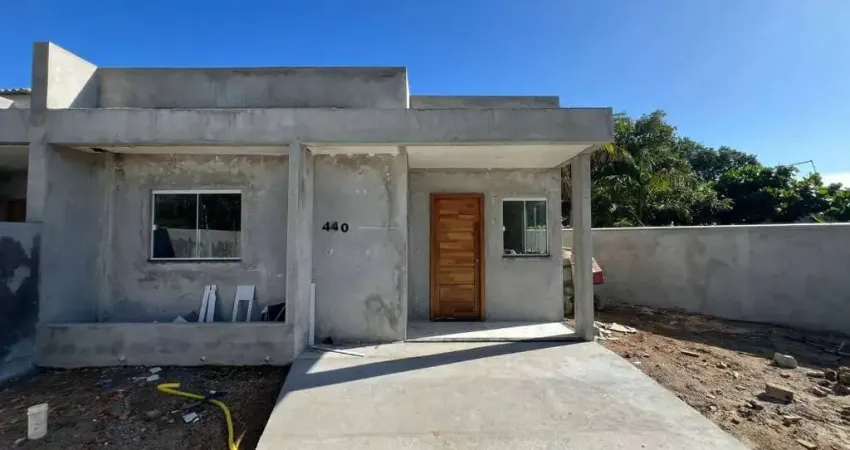 0748 - casa geminada com 2 dormitórios - 450m da lagoa | costeira - bbs/sc