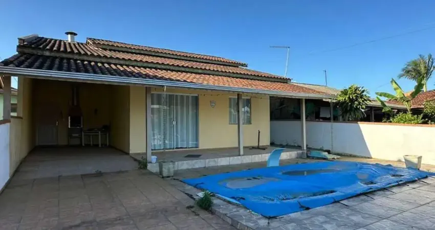 1052 - casa 3 dorm (01 suíte) + piscina 1.500m da lagoa| pinheiros