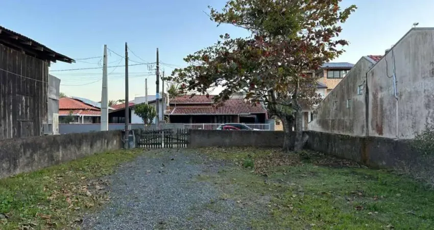 1057 - terreno com 372,00m² (12,00x31,00) - 300m do mar l salinas - bbs/sc