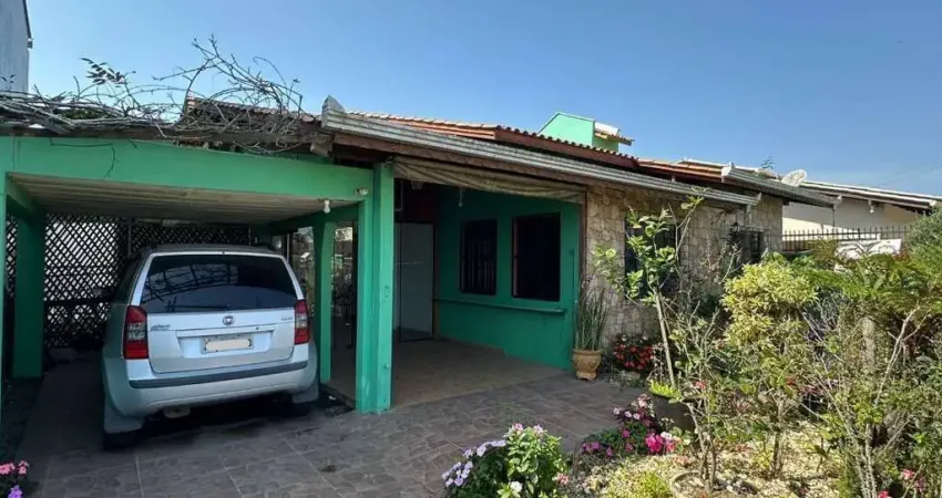 2019 - casa com 3 dormitórios e piscina - prox. ao mercado janaina | centro