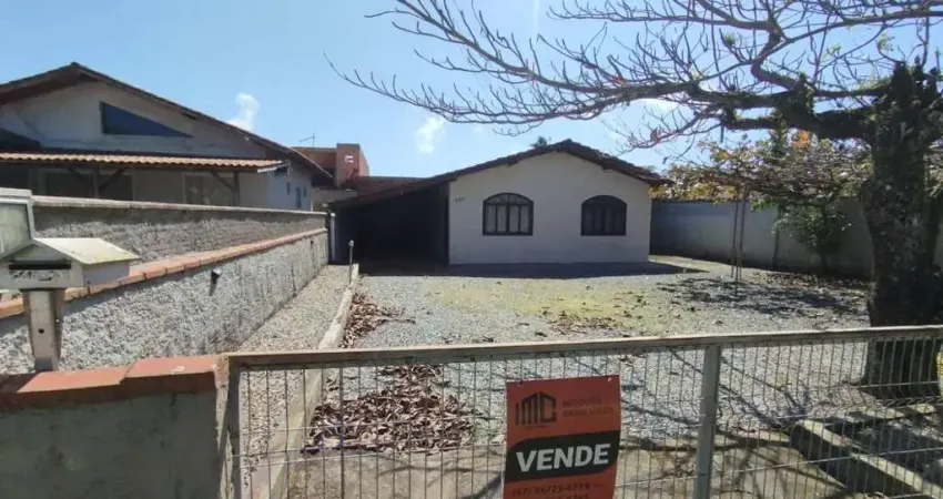 2020 - casa com 3 dormitórios - 250m da lagoa - pinheiros | bbs/sc