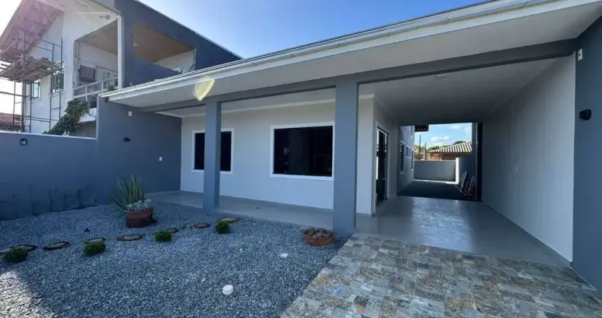 2070 - casa de laje com 3 dormitórios a 650 metros da lagoa | costeira- bbs