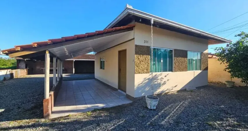 2106 - casa alvenaria 4 dormitórios (sendo uma suíte) | costeira