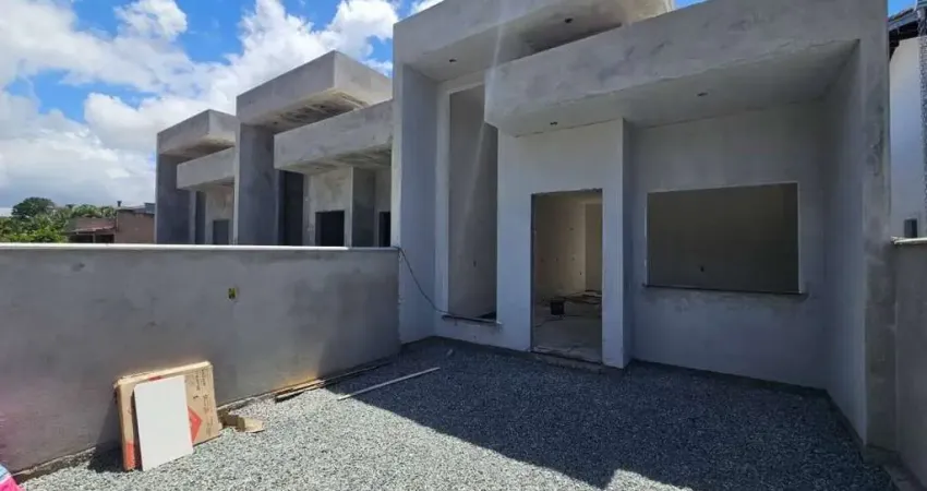 1061 - casa moderna com 3 dormitórios |costeira - bal. barra do sul/sc