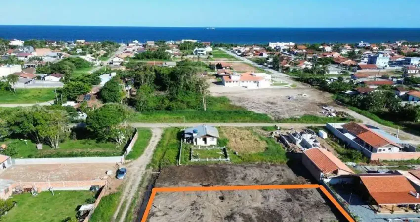 2274 - Terreno de esquina a 470m do mar | Salinas - Bal. Barra do Sul