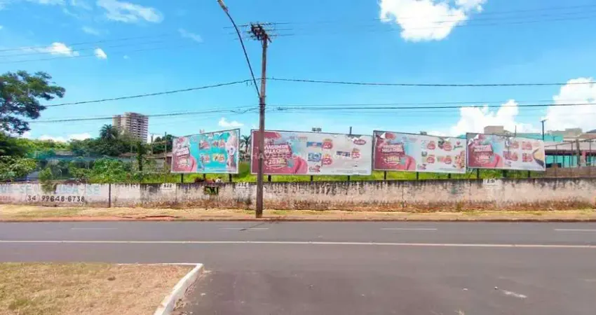 Terreno localizado na leopoldino de oliveira - em uberaba - mg