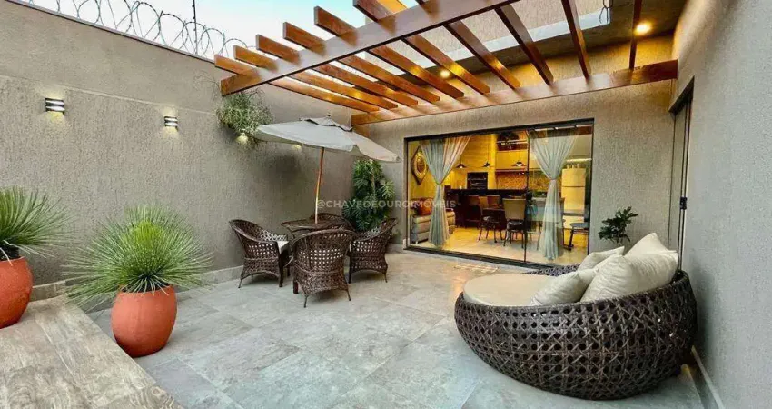 Casa de alto padrão à venda no bairro jardim do lago em uberaba-mg.