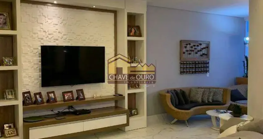 Duplex com 3 suítes à venda em uberaba, próximo ao fórum e atacadão.