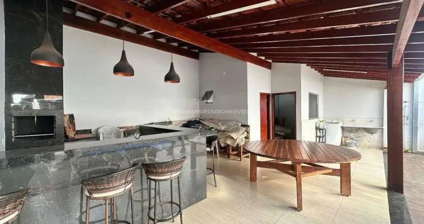 Casa à venda: 4 quartos sendo 3 suítes e varanda gourmet no residencial palmeiras