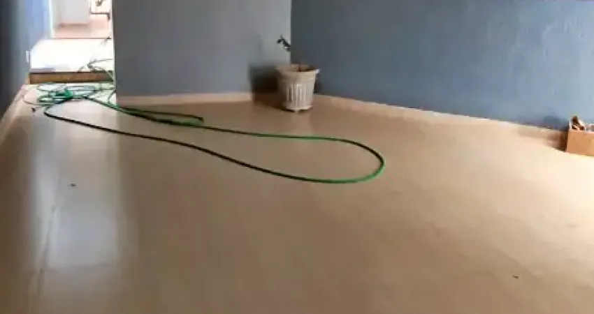 Linda casa. bairro são joaquim. excelente localização. toda climatizada.