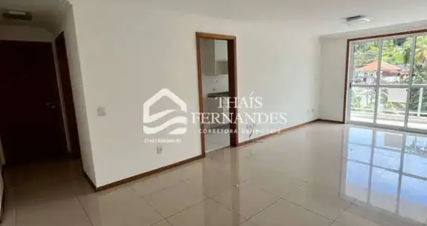 Apartamento com 3 quartos para alugar na Rua José Maria de Araújo Regadas, Tijuca, Teresópolis