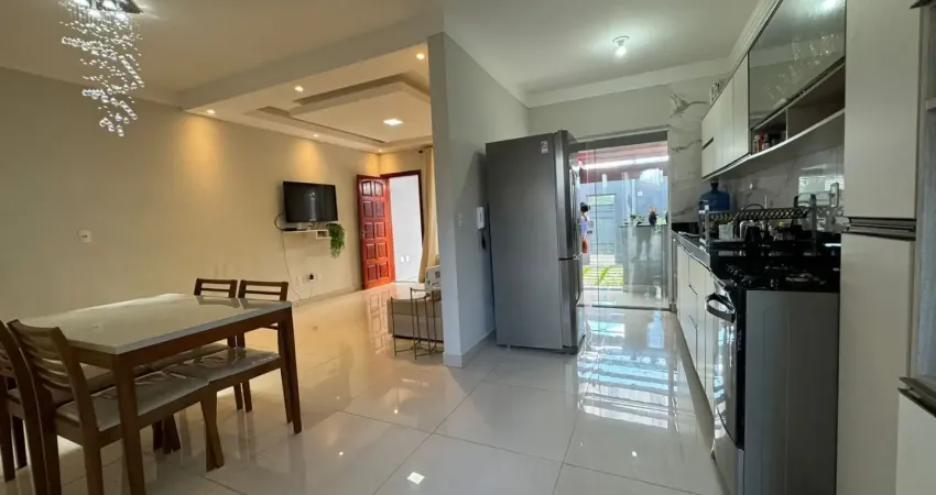 Casa com 3 quartos à venda na Rua Maria José de Paula, 25, Cidade Vergani, Pouso Alegre