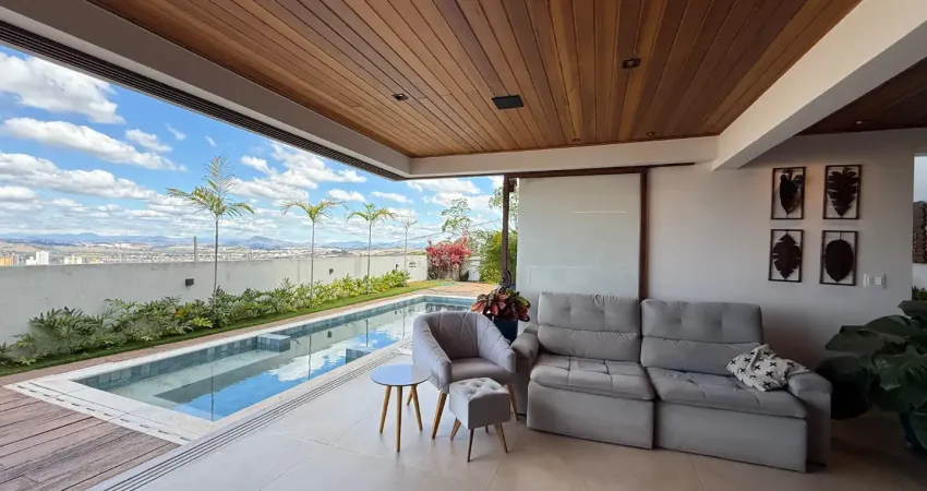 Linda casa alto padrão com vista para o centro de pouso alegre