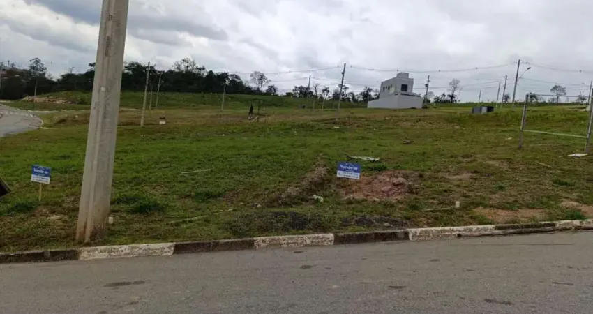 Vende-se este lindo lote de 150m2, ou seja, 6x25. lindo residencial fechado próx. ao alphaville