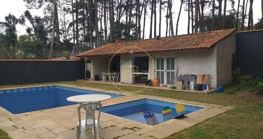 Chácara / sítio com 6 quartos à venda na Conselheiro Pena, 271, Granja Viana, Cotia