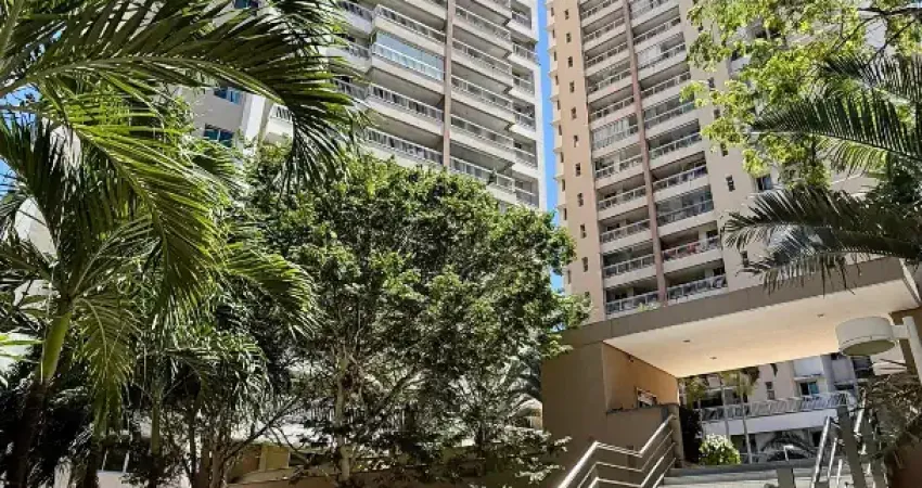 Apartamento porteira fechada a 5 minutos do shopping riomar, em um condominio clube.