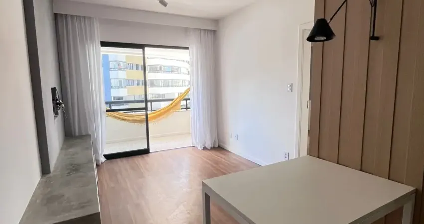 Charmoso 1/4 no caminho das árvores, totalmente reformado!