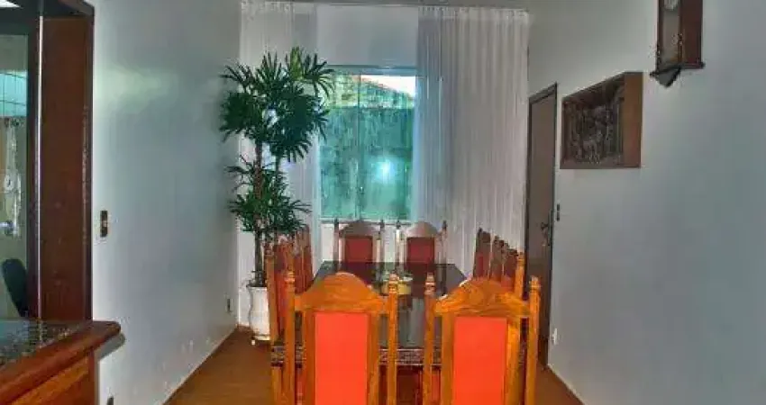 Casa com 4 quartos à venda na Rua Londres, Serrano, Contagem