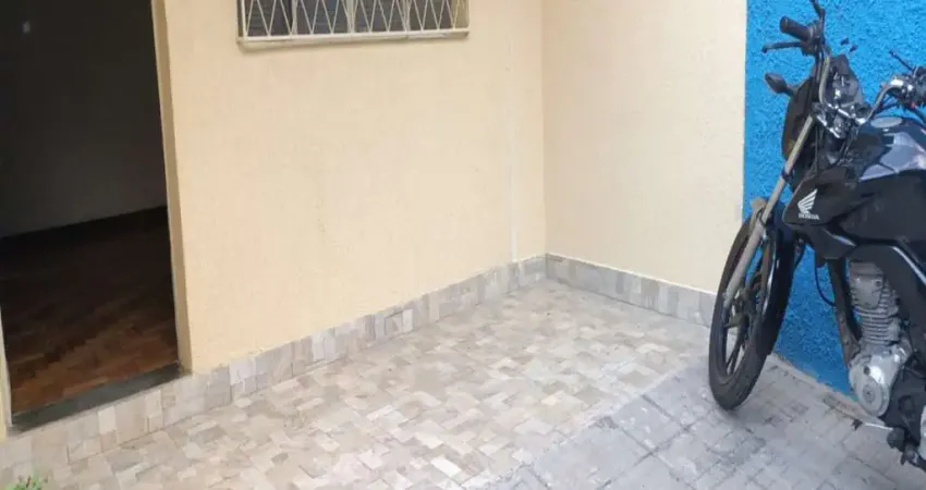 Casa com 3 quartos para alugar na Rua Rio Pomba, Padre Eustáquio, Belo Horizonte