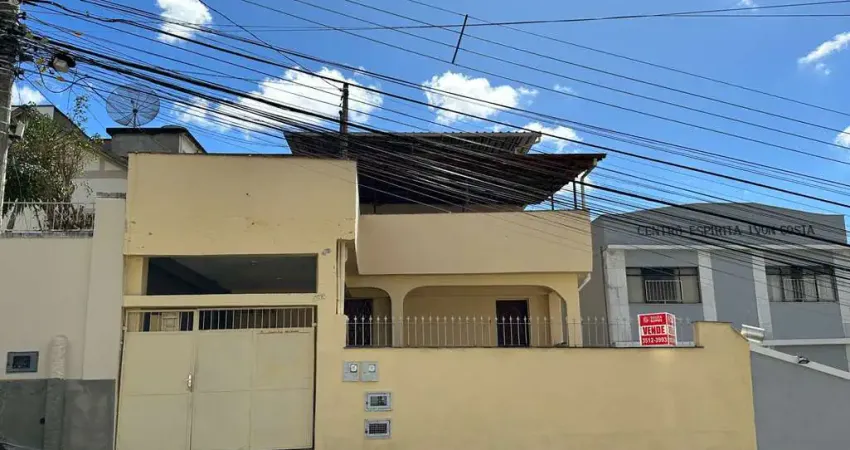 Casa espaçosa e confortável com potencial de investimento para venda