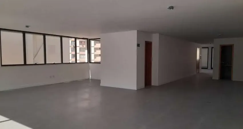 Sala comercial para alugar na Rua Chanceler Oswaldo Aranha, 342, São Mateus, Juiz de Fora