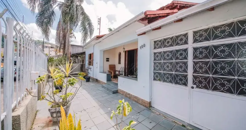 Casa com 4 quartos à venda na Rua Padre Frederico, 100, Santa Catarina, Juiz de Fora
