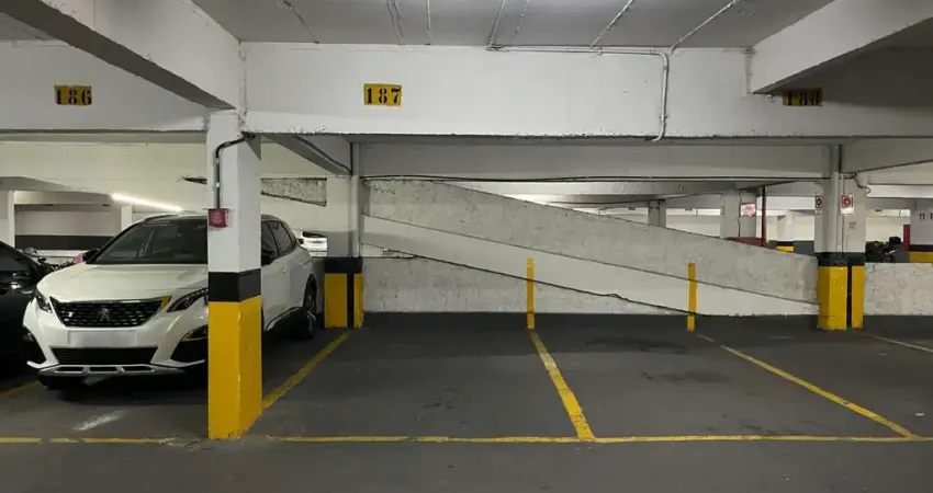 Terreno em condomínio fechado à venda na Avenida Barão do Rio Branco, 2370, Centro, Juiz de Fora