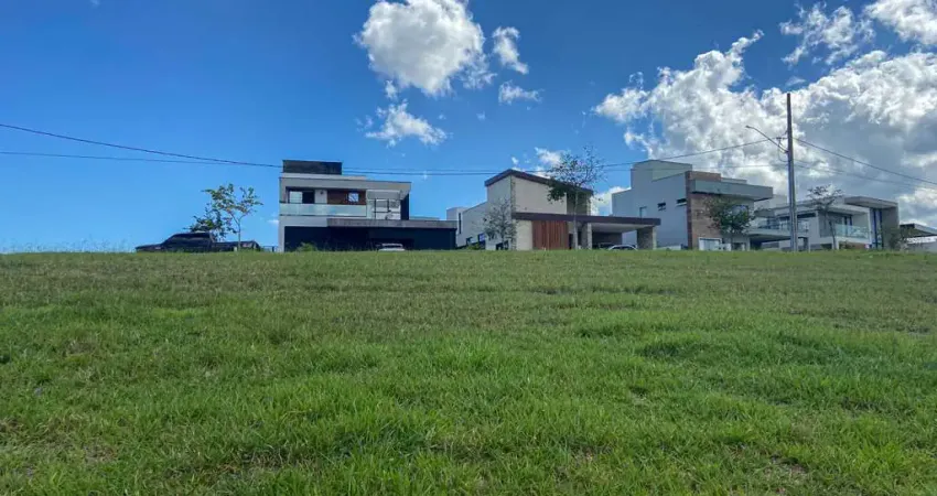 Praticamente 500 m² para construir a casa dos seus sonhos para venda