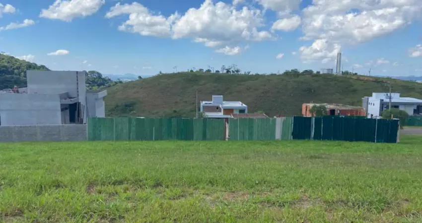 Terreno em condomínio fechado à venda na Rua Caratinga, São Pedro, Juiz de Fora