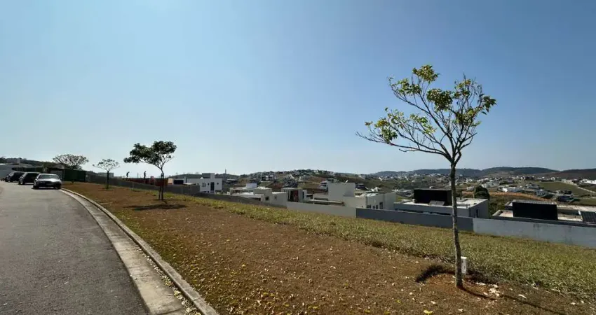 Terreno em condomínio fechado à venda na Rua Munhoz, 13, São Pedro, Juiz de Fora