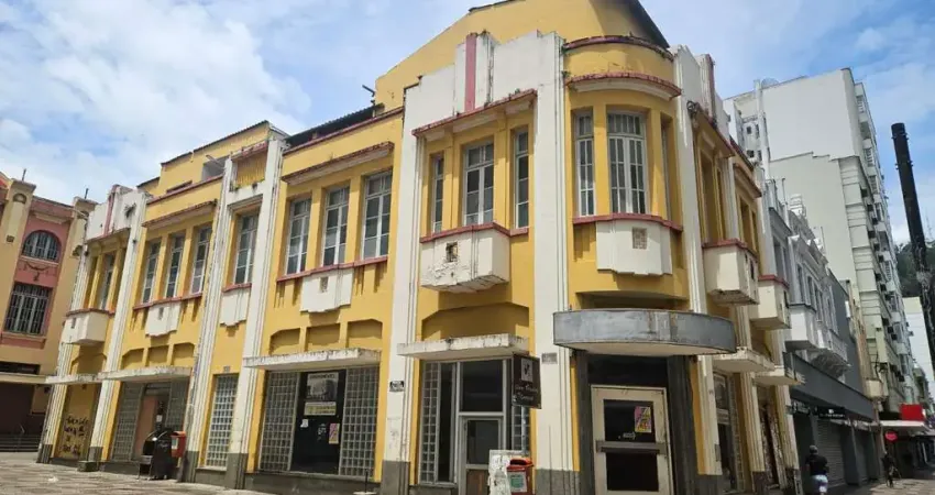 Imóvel comercial no centro, em uma das esquinas mais movimentadas para locação