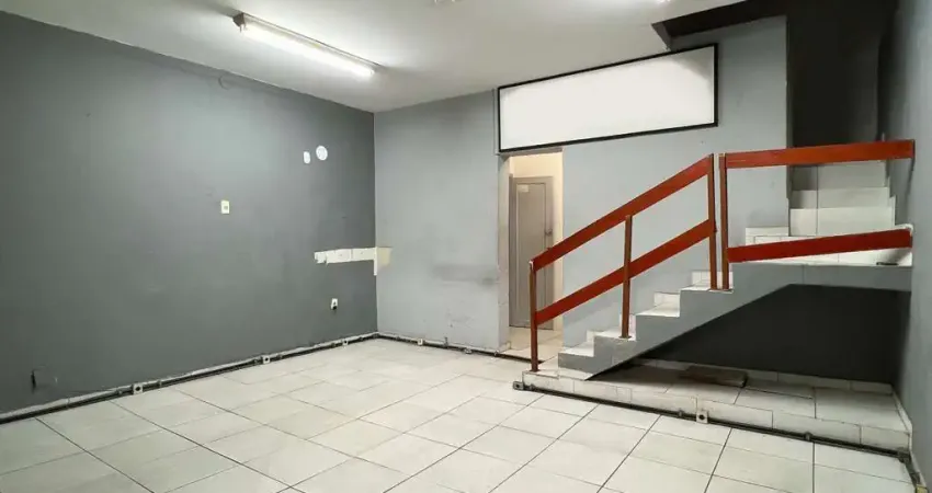 Loja na movimentada rua marechal, pertinho da av. rio branco para venda