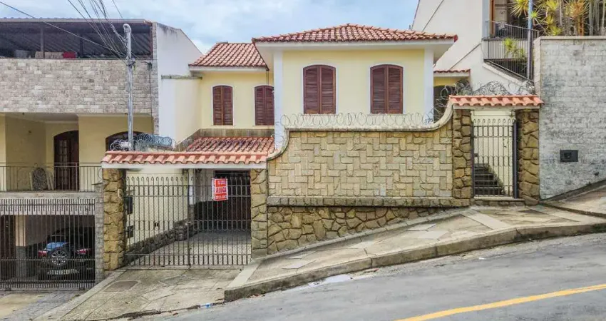 Uma casa que reúne conforto, localização e lazer para locação