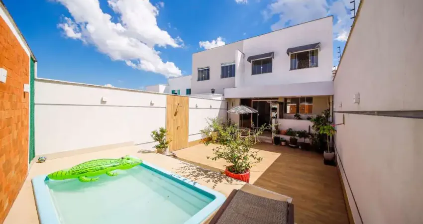 Casa duplex, com lazer para a família no aeroporto para venda